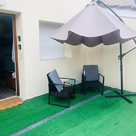 Le Petit Prince , Jolie Maisonnette Terrasse Netflix Parking Prive Jeux De Societe Bourg-en-Bresse Exteriör bild