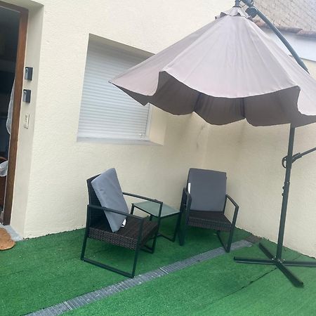 Le Petit Prince , Jolie Maisonnette Terrasse Netflix Parking Prive Jeux De Societe Bourg-en-Bresse Exteriör bild