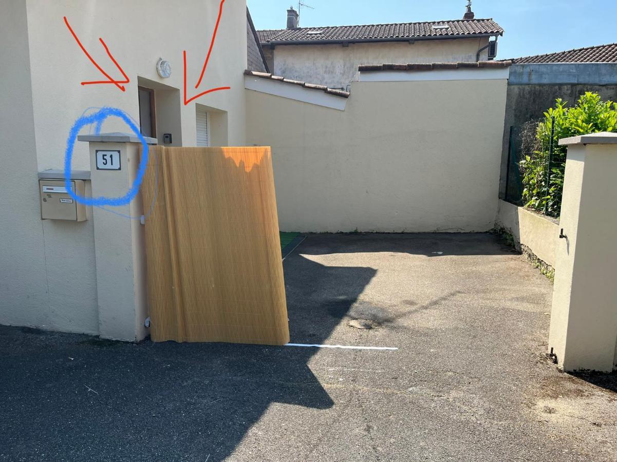 Le Petit Prince , Jolie Maisonnette Terrasse Netflix Parking Prive Jeux De Societe Bourg-en-Bresse Exteriör bild